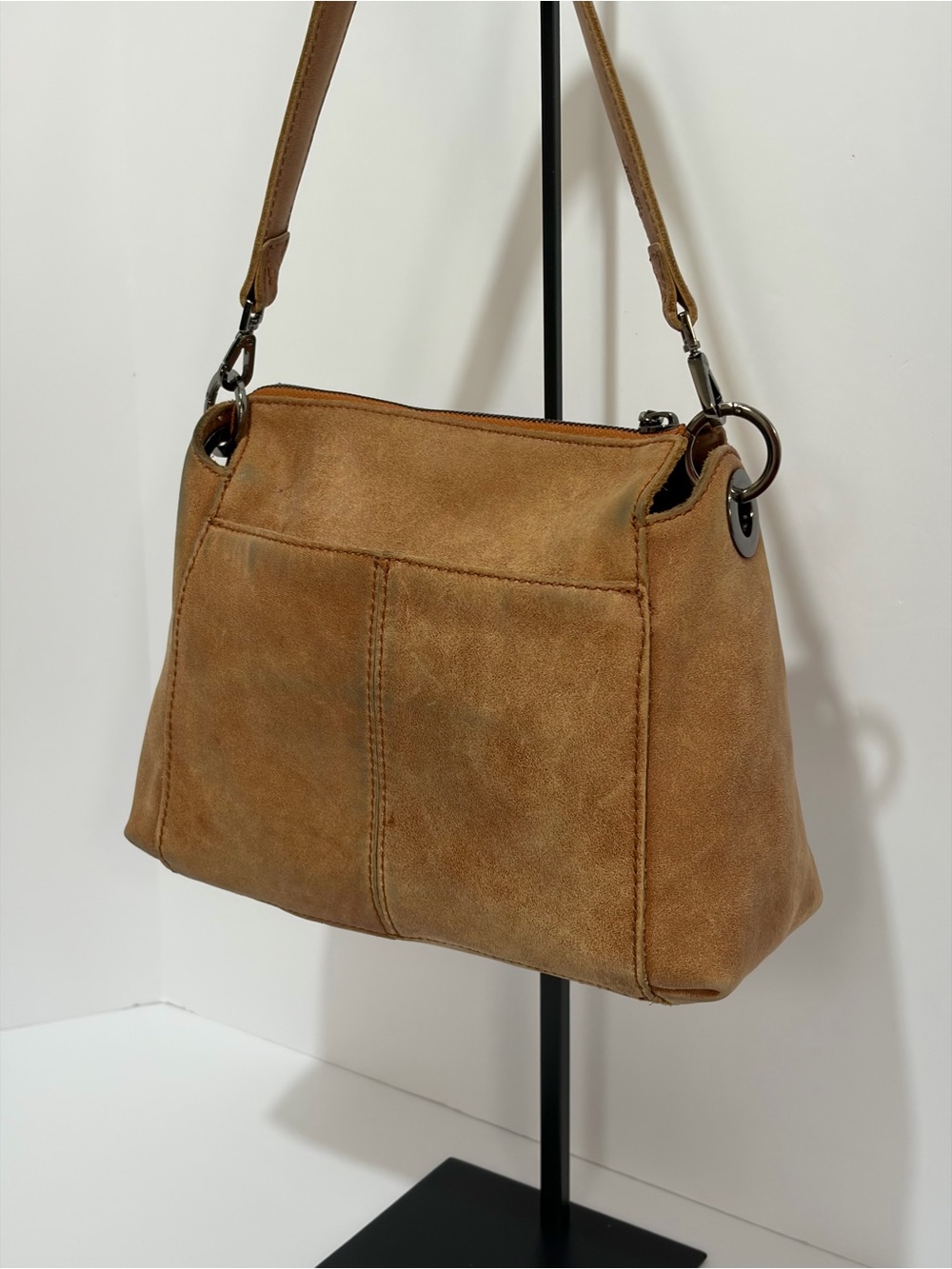 Hammitt Bryant Medium Shoulder Bag In Hermosa Saddle With Gunmetal Hardware - Picture 6 of 16